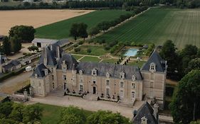 Chateau De Jalesnes